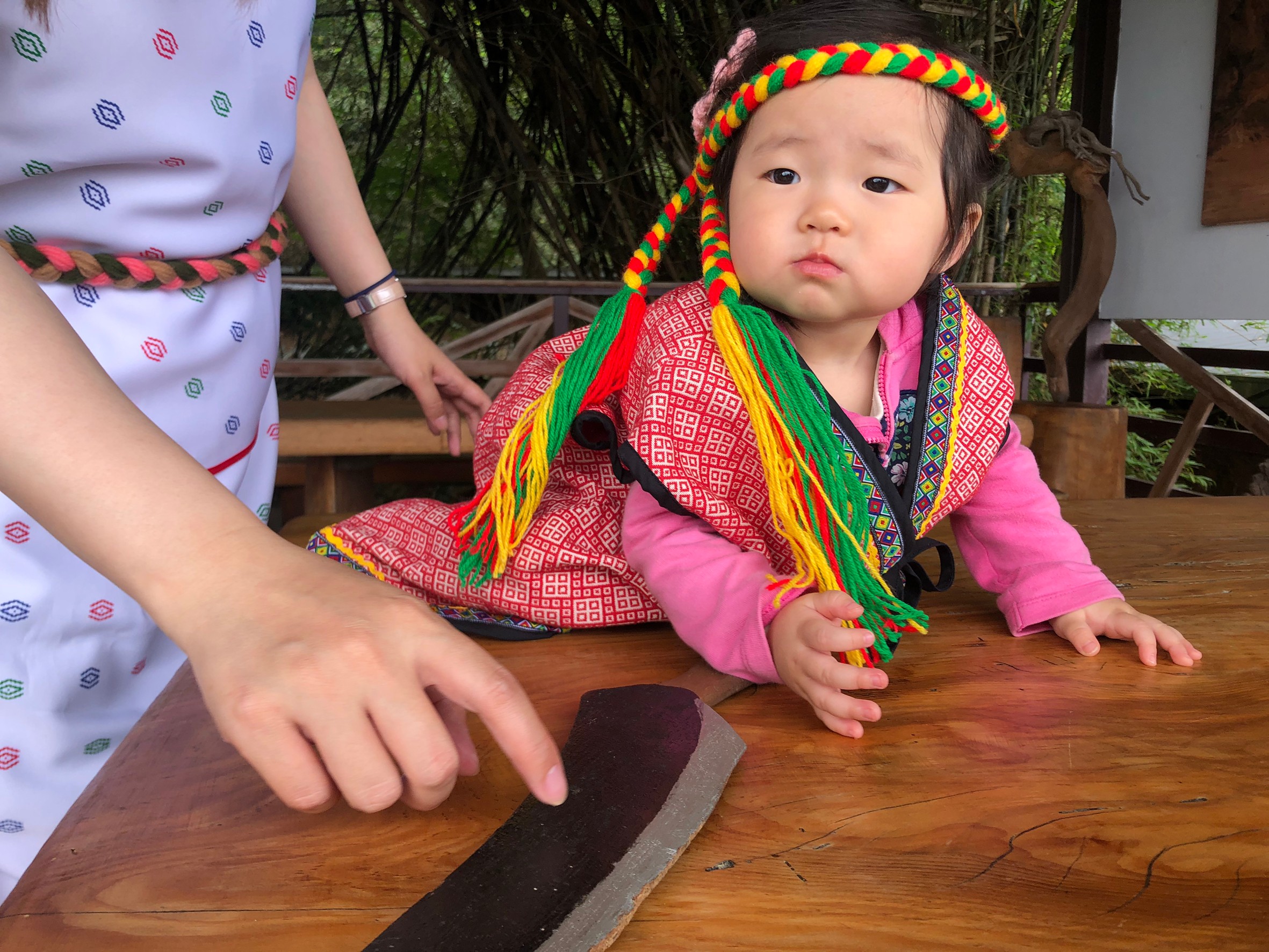 傳統太魯閣族小孩服